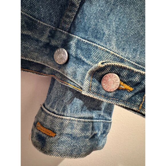 Vintage Denim Jean Jacket Coat Embossed Football Player Graphic X-Large Made USA - Picture 10 of 13